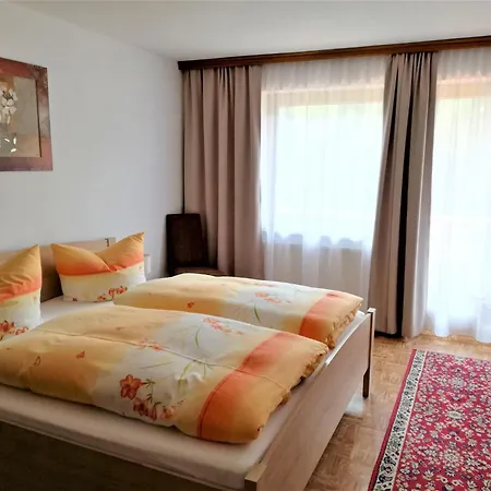 In With A Balcony Appartamento